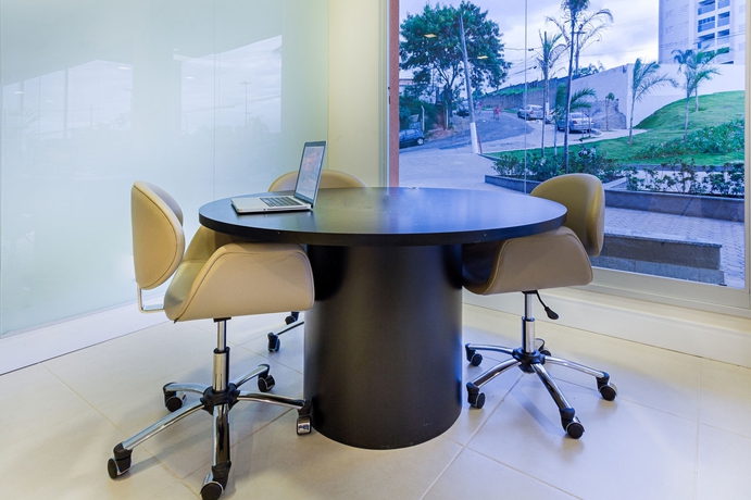 Imagen de los interiores del Hotel Transamerica Executive Belo Horizonte. Foto 9