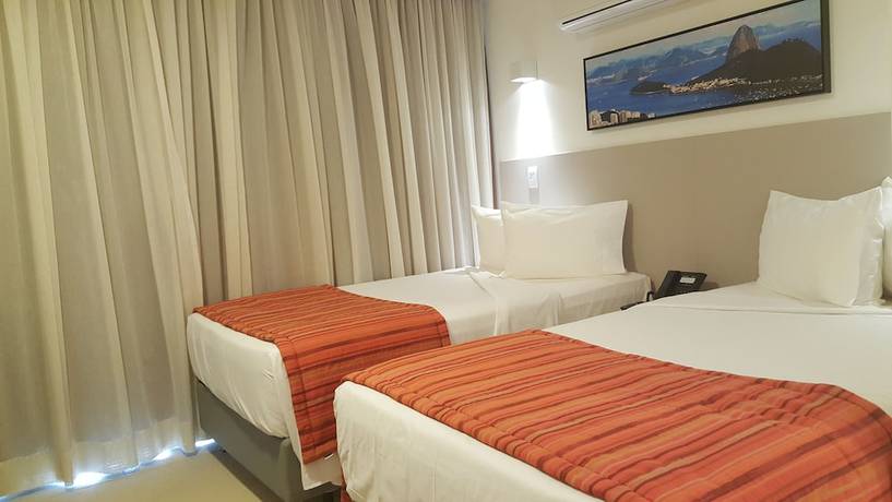 Imagen de la habitación del Hotel Transamerica Executive Maca&eacute;. Foto 3
