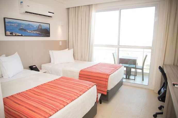 Imagen de la habitación del Hotel Transamerica Executive Maca&eacute;. Foto 11