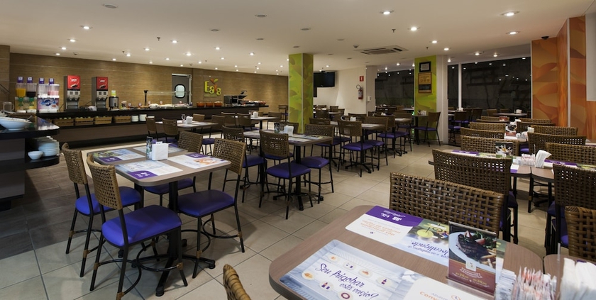 Imagen del bar/restaurante del Hotel Transamerica Fit Villa Lobos. Foto 3