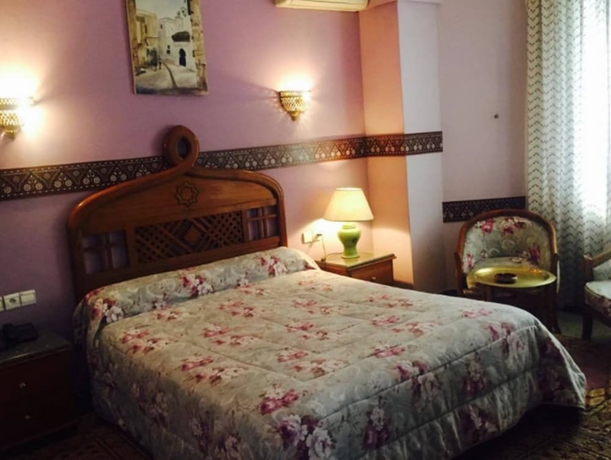 Imagen de la habitación del Hotel Transatlantique. Foto 9