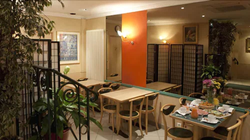 Imagen del bar/restaurante del Hotel Transcontinental. Foto 2