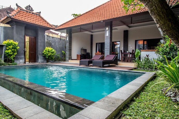 Imagen general del Hotel Transera Kirana Villa Seminyak. Foto 9