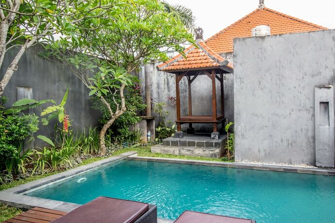 Imagen general del Hotel Transera Kirana Villa Seminyak. Foto 11