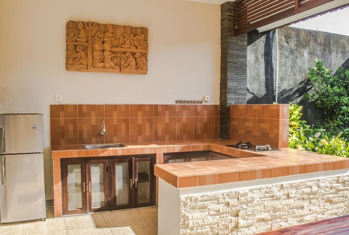 Imagen de la habitación del Hotel Transera Kirana Villa Seminyak. Foto 23