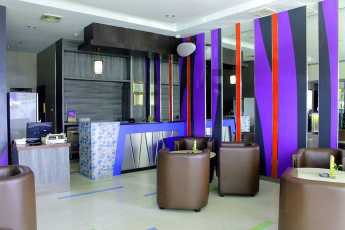 Imagen del bar/restaurante del Hotel Transera Pontianak. Foto 9