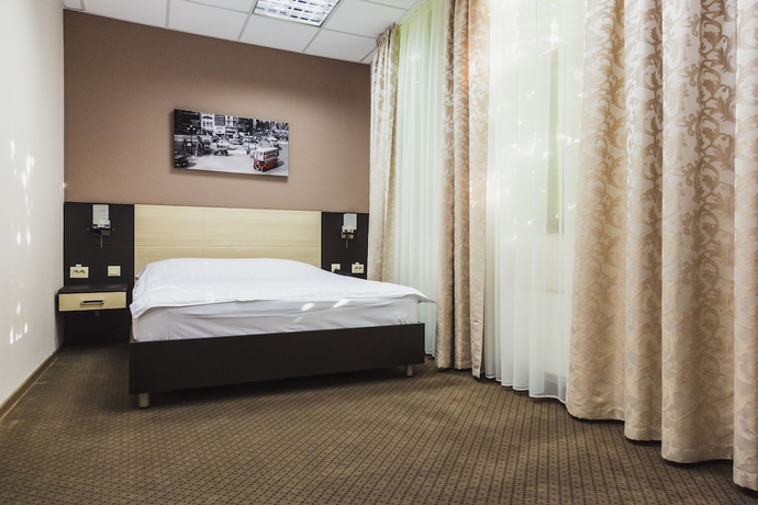 Imagen de la habitación del Hotel Transhotel. Foto 8