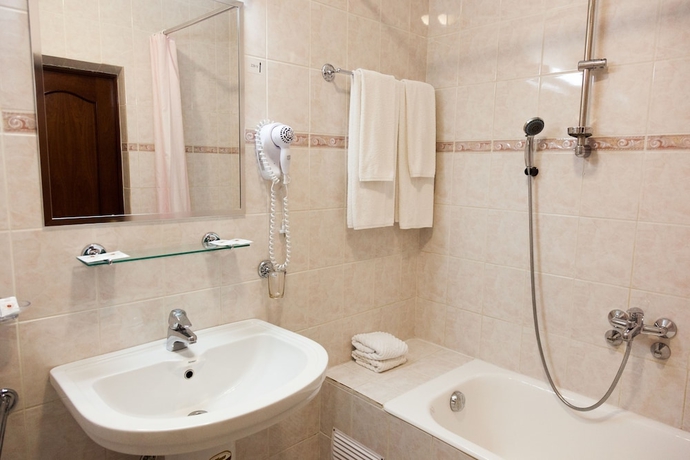 Imagen de la habitación del Hotel Transhotel. Foto 16