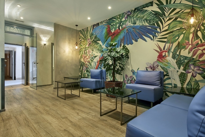 Imagen de los interiores del Hotel Transit. Foto 18