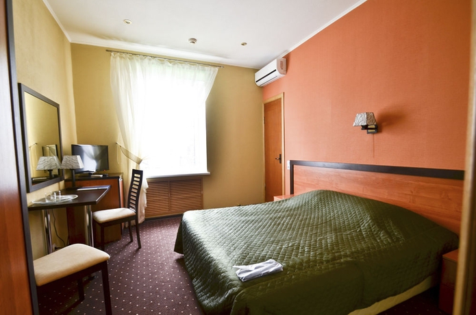 Imagen de la habitación del Hotel Transit Hotel. Foto 2