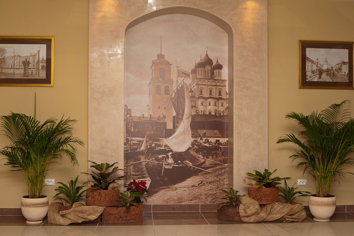 Imagen de los interiores del Hotel Transit Hotel. Foto 12