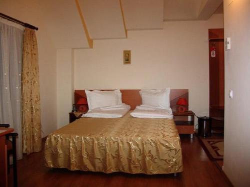 Imagen general del Hotel Transit, Oradea. Foto 2