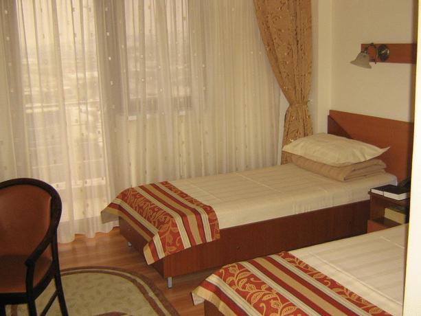 Imagen general del Hotel Transit, Oradea. Foto 4