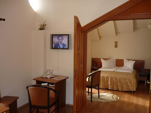 Imagen general del Hotel Transit, Oradea. Foto 6