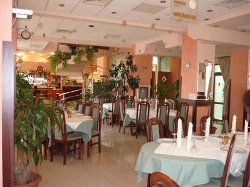 Imagen general del Hotel Transit, Oradea. Foto 8