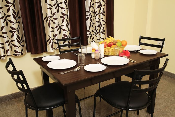 Imagen de la habitación del Hotel Tranzotel Bangalore Airport. Foto 6