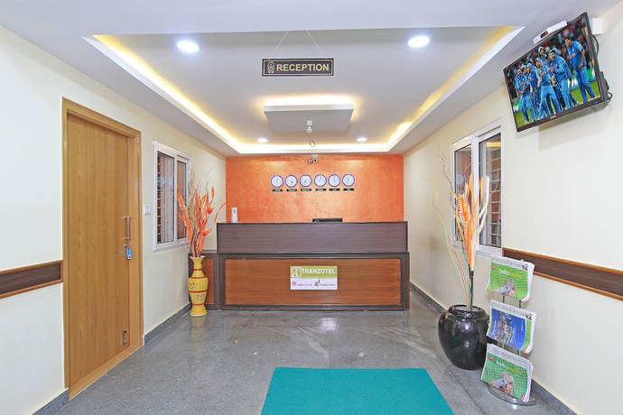 Imagen de los interiores del Hotel Tranzotel Bangalore Airport. Foto 19