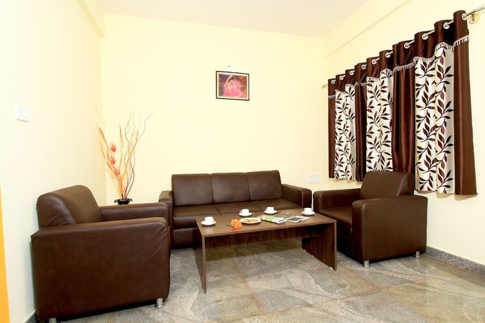 Imagen de la habitación del Hotel Tranzotel Bangalore Airport. Foto 14