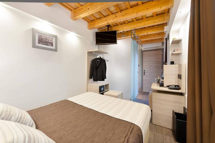 Imagen de la habitación del Hotel Trapani In. Foto 4