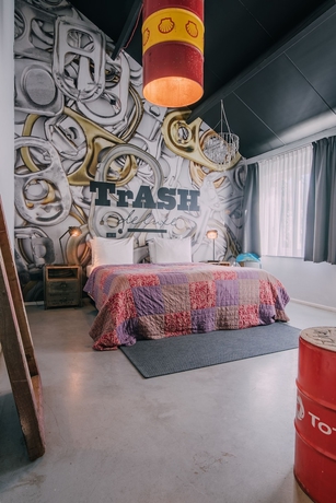 Imagen de la habitación del Hotel Trash Deluxe. Foto 4