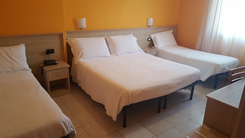 Imagen general del Hotel Trasimeno. Foto 7