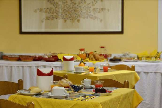 Imagen del bar/restaurante del Hotel Trasimeno, Passignano Sul Trasimeno. Foto 6
