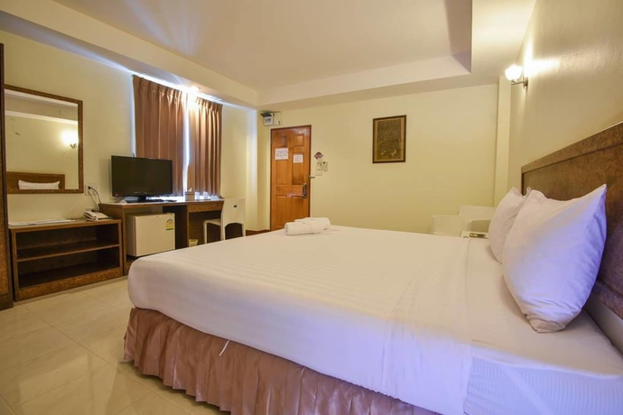 Imagen de la habitación del Hotel Trat Center. Foto 4