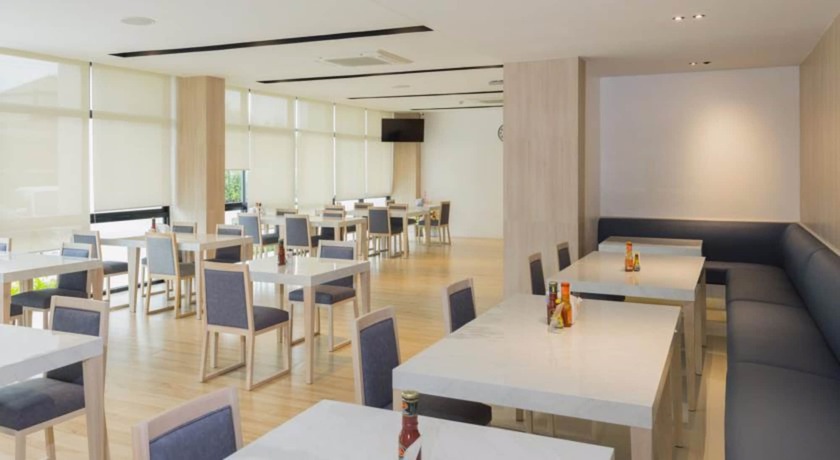 Imagen de los exteriores del Hotel Trat City. Foto 20