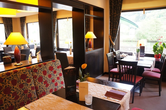 Imagen del bar/restaurante del Hotel Traube, Alken. Foto 8