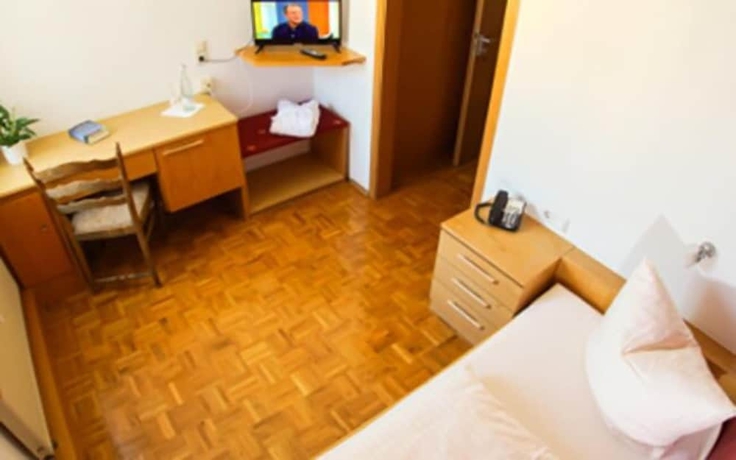 Imagen de la habitación del Hotel Traube Lossburg Restaurant. Foto 11