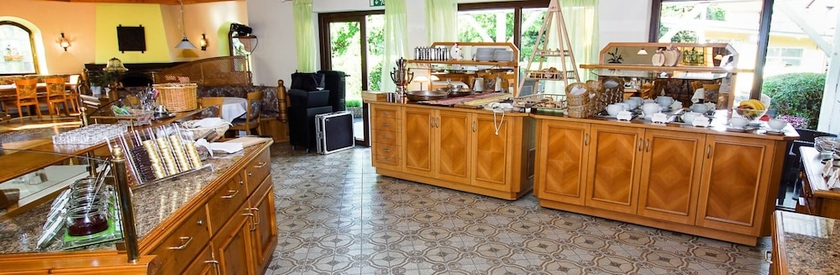 Imagen del bar/restaurante del Hotel Traube Lossburg Restaurant. Foto 6