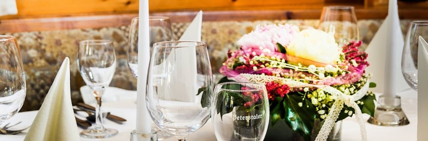 Imagen de los interiores del Hotel Traube Lossburg Restaurant. Foto 16