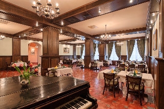 Imagen de los interiores del Hotel Traube Medias. Foto 10