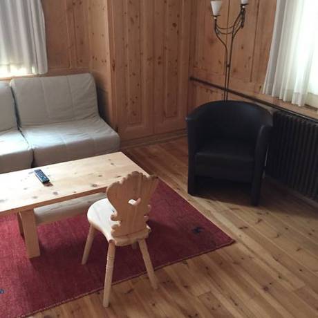 Imagen de la habitación del Hotel Traube, Scuol. Foto 13