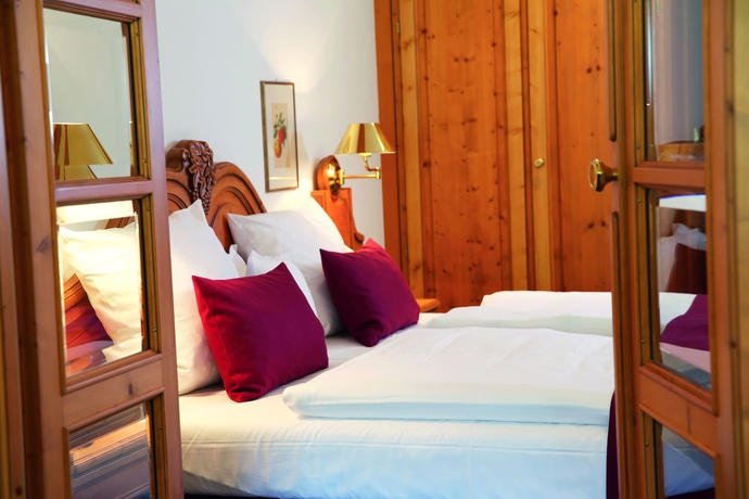 Imagen de la habitación del Hotel Traube Tonbach. Foto 6