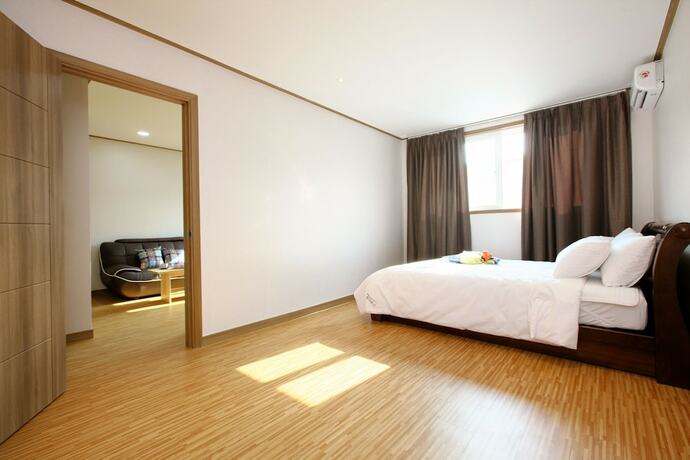 Imagen de la habitación del Hotel Traum and Condo. Foto 14