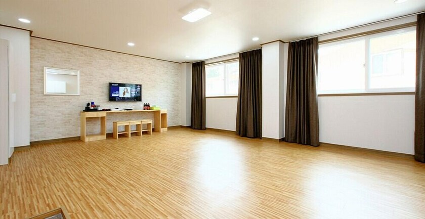 Imagen de la habitación del Hotel Traum and Condo. Foto 17