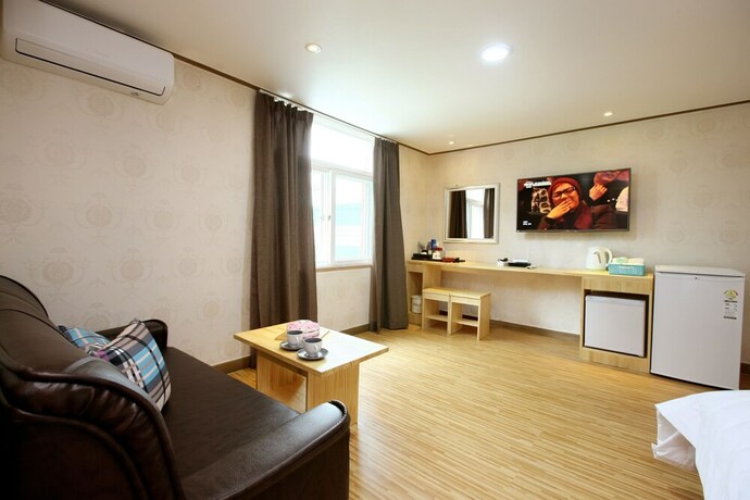 Imagen de la habitación del Hotel Traum and Condo. Foto 27