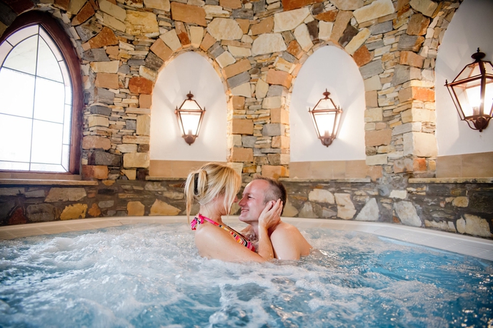 Imagen de la piscina del Hotel Traumhotel Alpina - Yoga and Ayurveda Adults Only. Foto 16