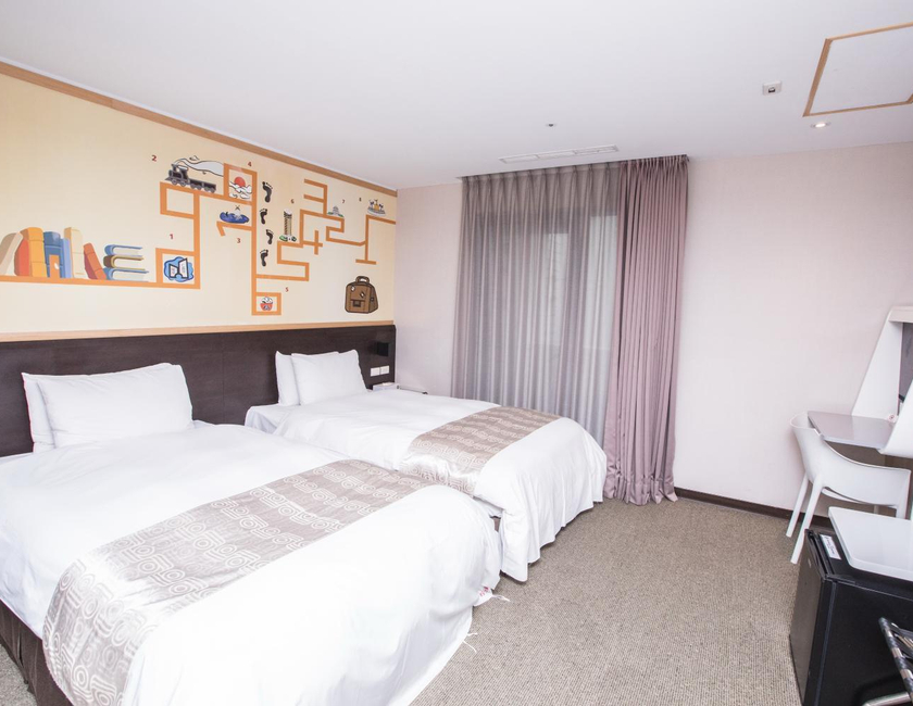 Imagen general del Hotel Travel Art Inn, Chiayi City. Foto 13