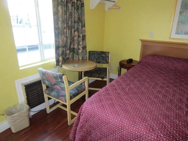Imagen general del Hotel Travel Eagle Inn Motel. Foto 11