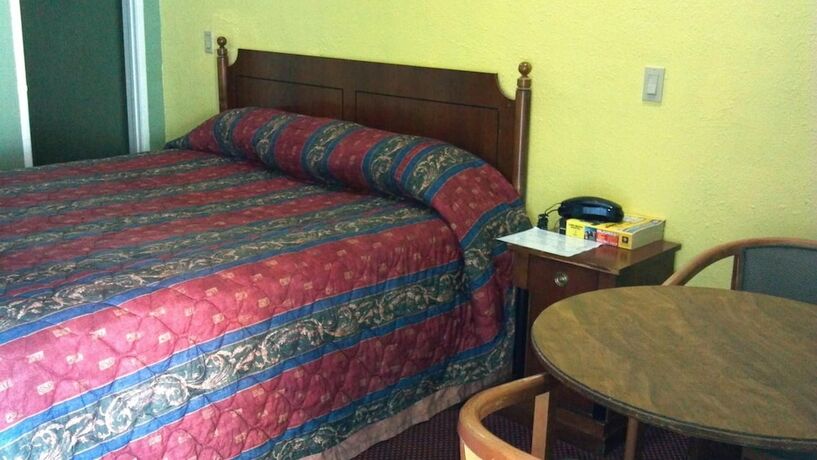 Imagen general del Hotel Travel Eagle Inn Motel. Foto 13