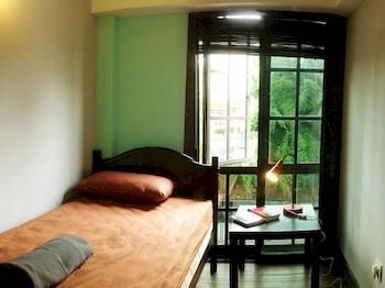 Imagen de la habitación del Hotel Travel Hub Guesthouse. Foto 6