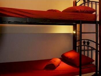 Imagen de la habitación del Hotel Travel Hub Guesthouse. Foto 13