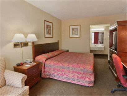 Imagen de la habitación del Hotel Travel Inn Atlanta. Foto 3