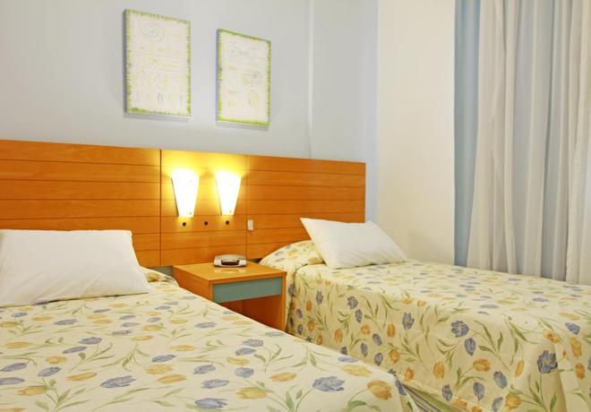 Imagen general del Hotel Travel Inn Boulevard Riviera. Foto 10