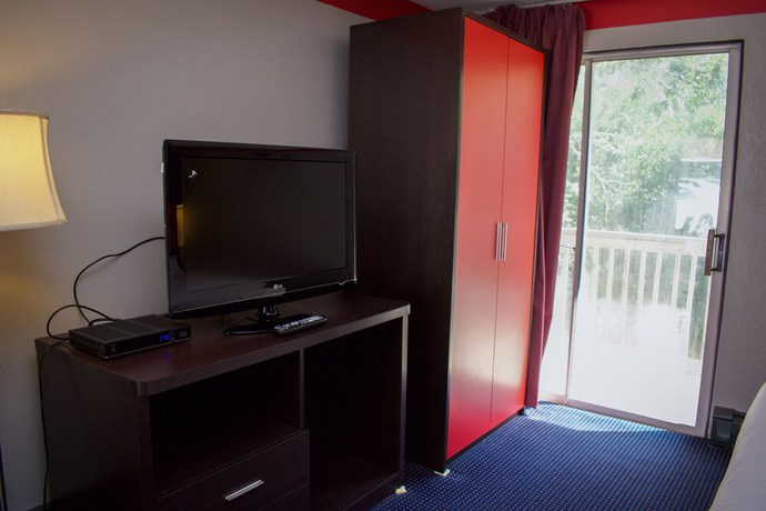 Imagen de la habitación del Hotel Travel Inn, Davisville. Foto 8