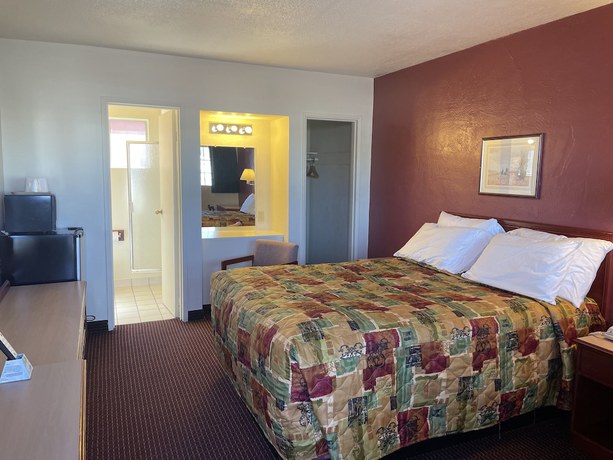 Imagen de la habitación del Hotel Travel Inn, Farmington. Foto 4