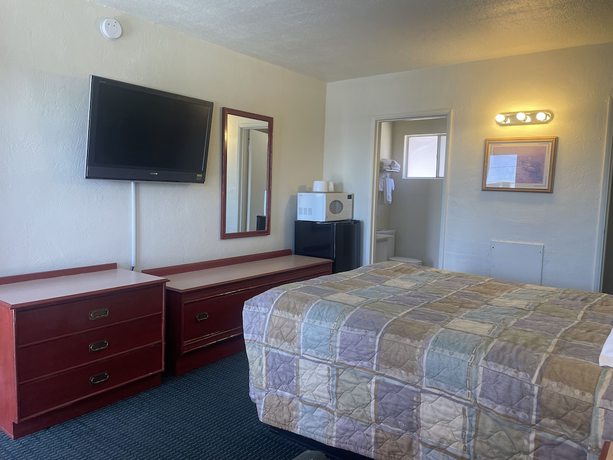 Imagen de la habitación del Hotel Travel Inn, Farmington. Foto 7