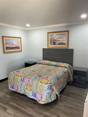 Imagen de la habitación del Hotel Travel Inn Gilroy. Foto 16